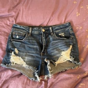 american eagle booty shorts